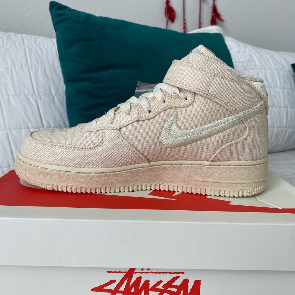 Nike x Stussy Air Force 1 Mid